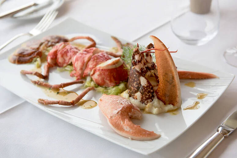 Les assiettes de fruit de mer servies au Restaurant Côte d'Argent.