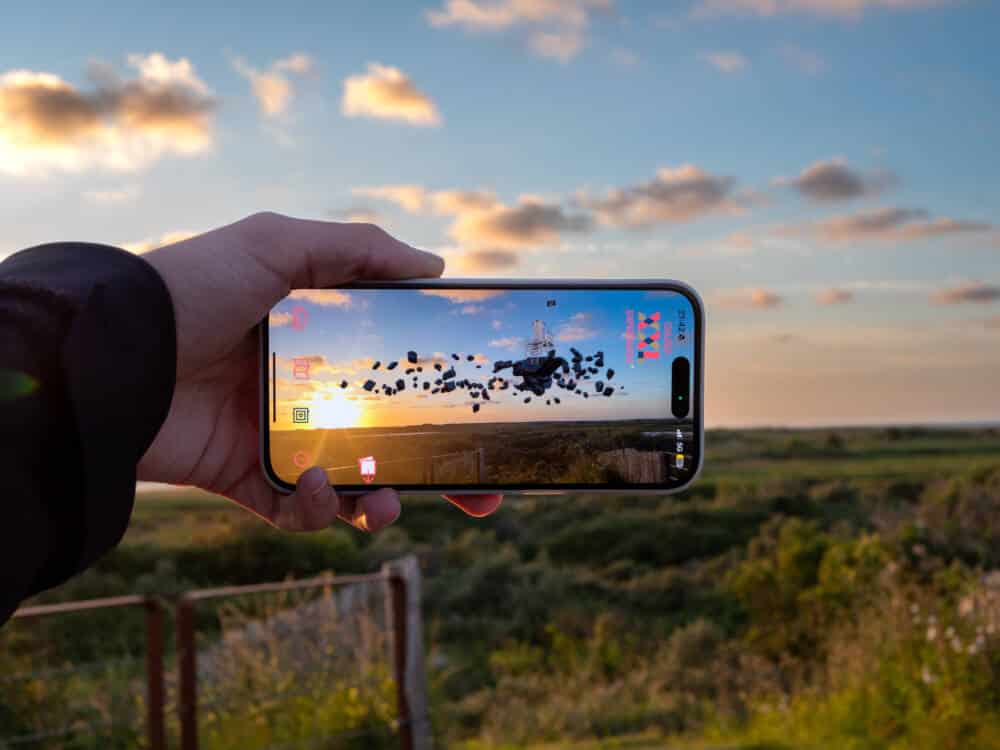 Oeuvre Calais XXL Experience "Un Champs de météorite" à Marck